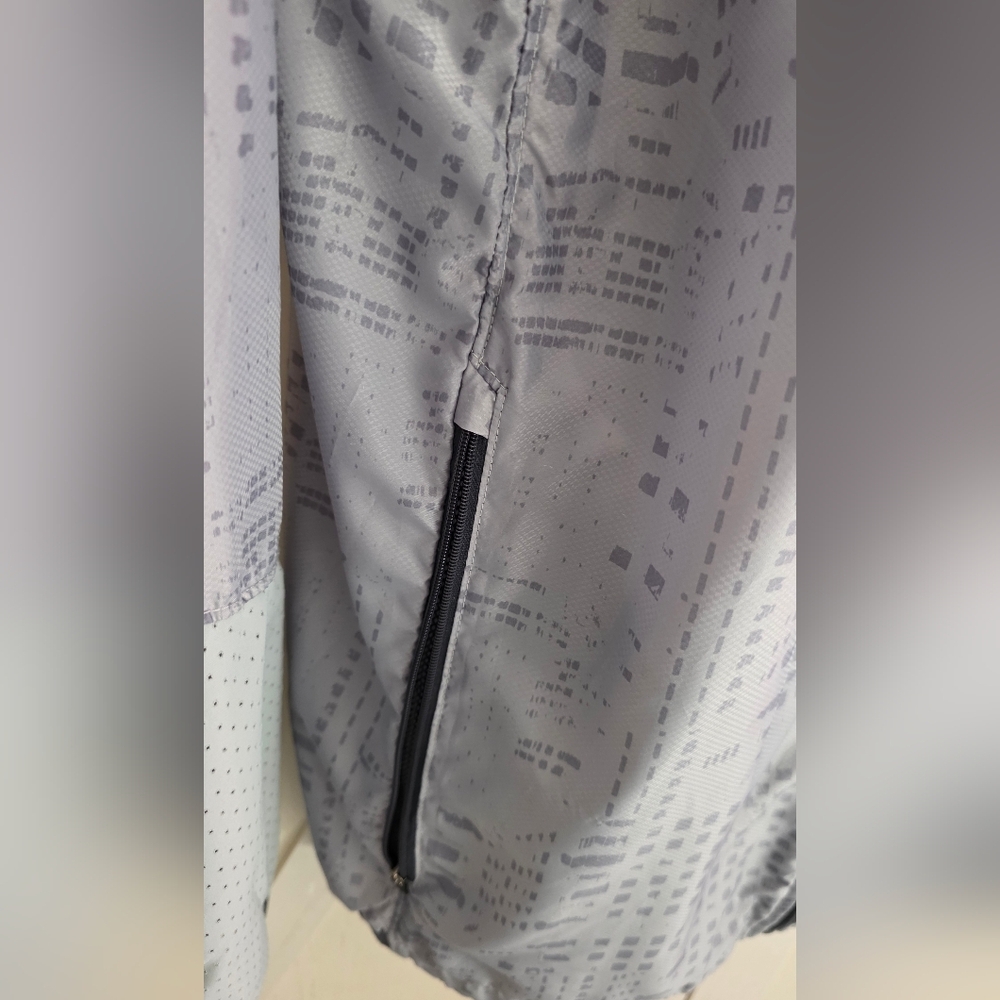 Champion Gray Hooded Jacket - Picture 3 of 5